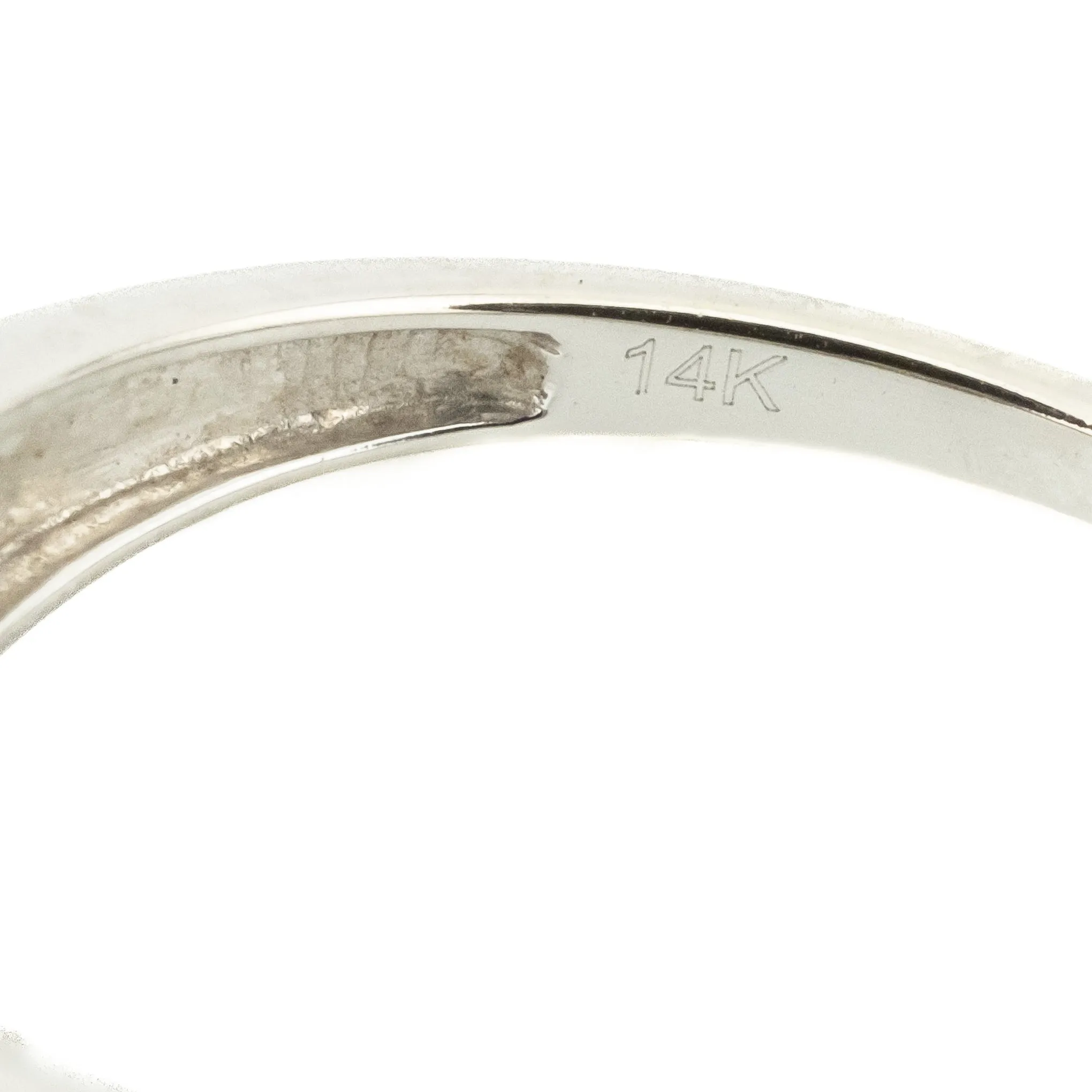 0.53ctw Round Diamond Halo Ring in 14K White Gold - Size 7