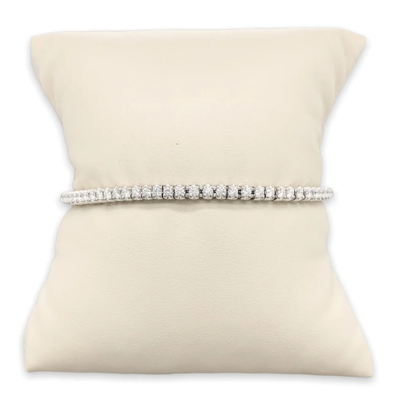 14K W Gold 2cttw Diamond Bangle