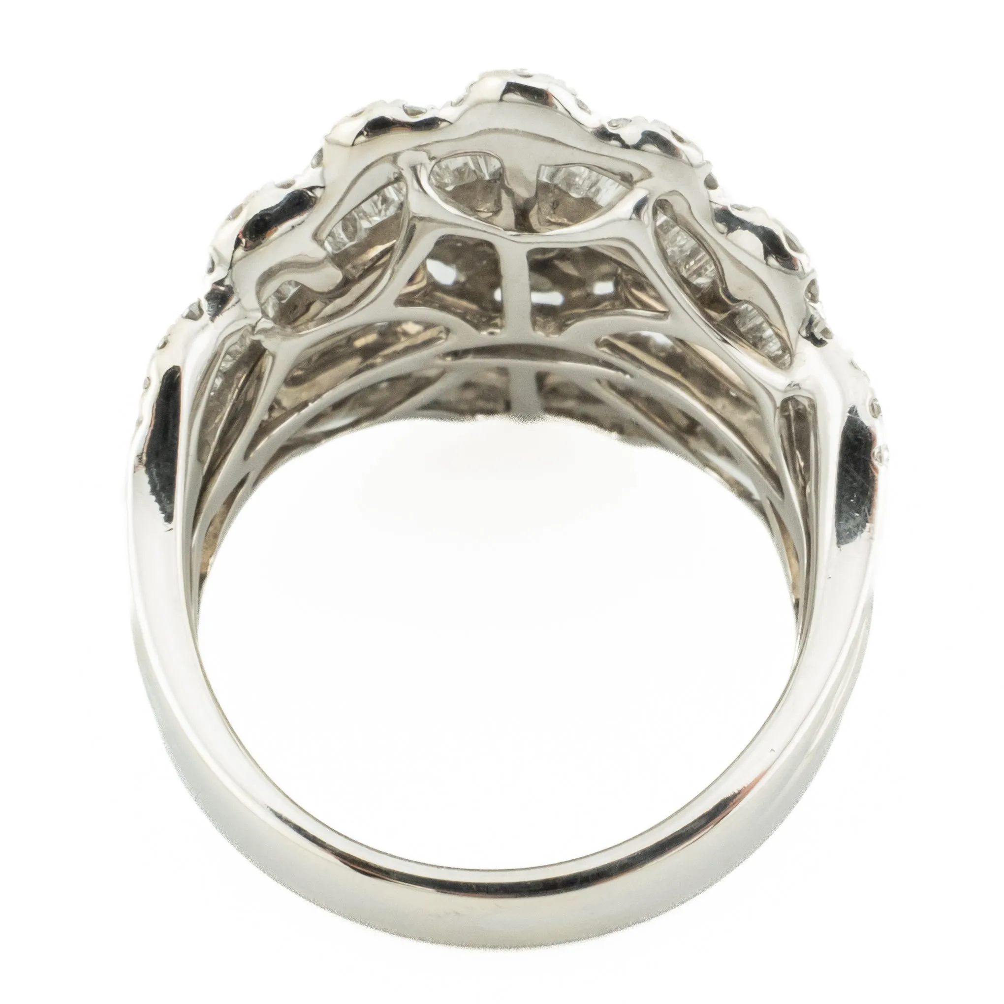 3.00ctw Diamond Accented Cluster Ring in 18K White Gold - Size 7