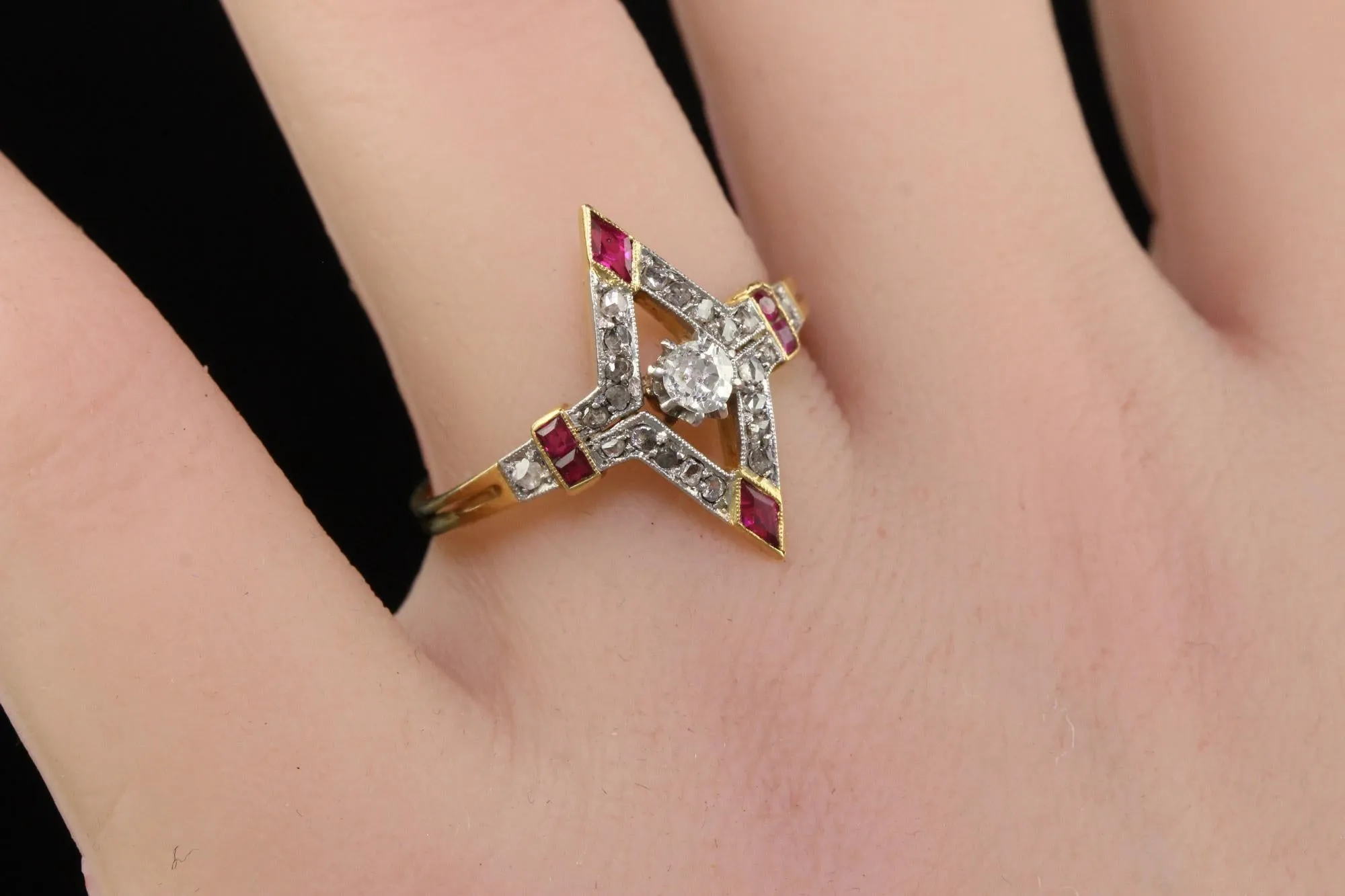 Antique Edwardian 18K Yellow Gold Platinum Old Cut Diamond Ruby Ring