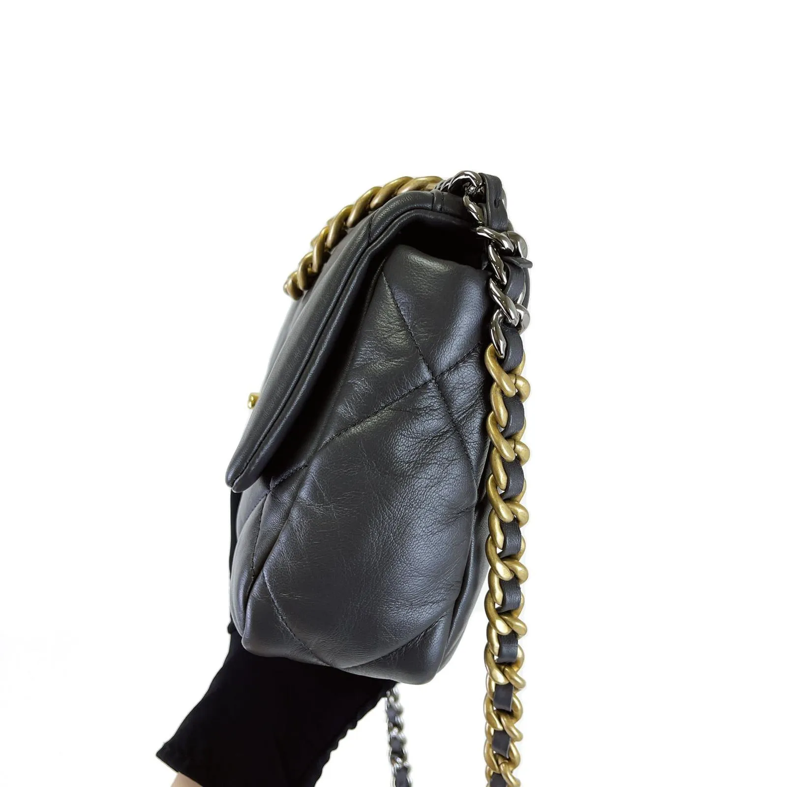 Chanel 19 Small