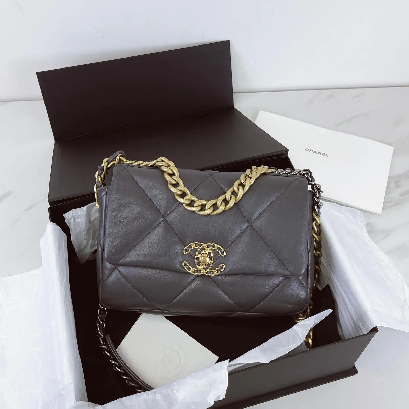 Chanel 19 Small