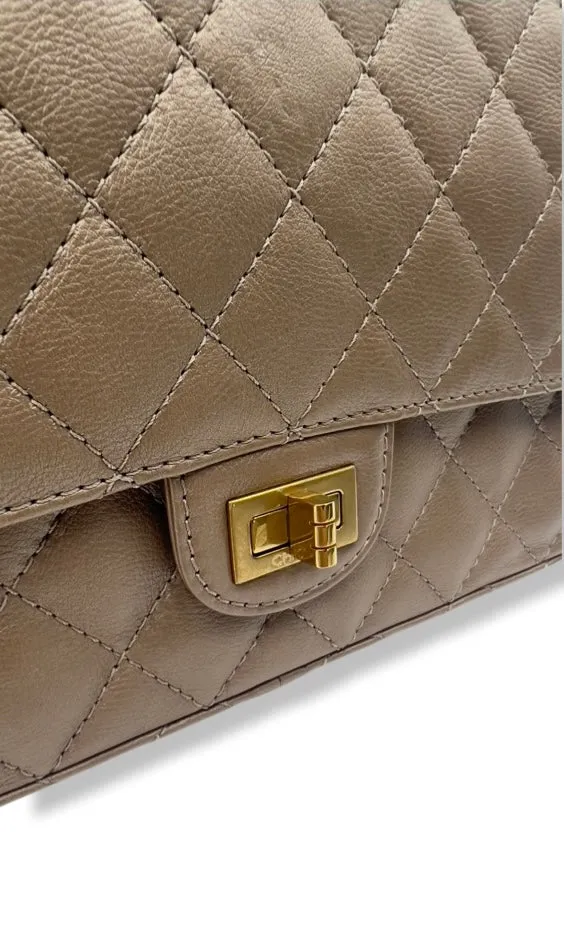 Chanel Classic Reissue 2.55, Size 226/28 cm/Medium