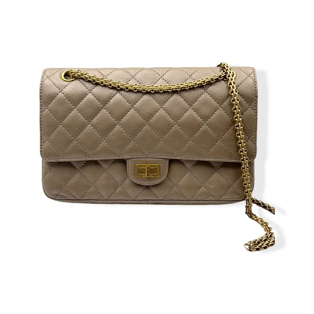 Chanel Classic Reissue 2.55, Size 226/28 cm/Medium