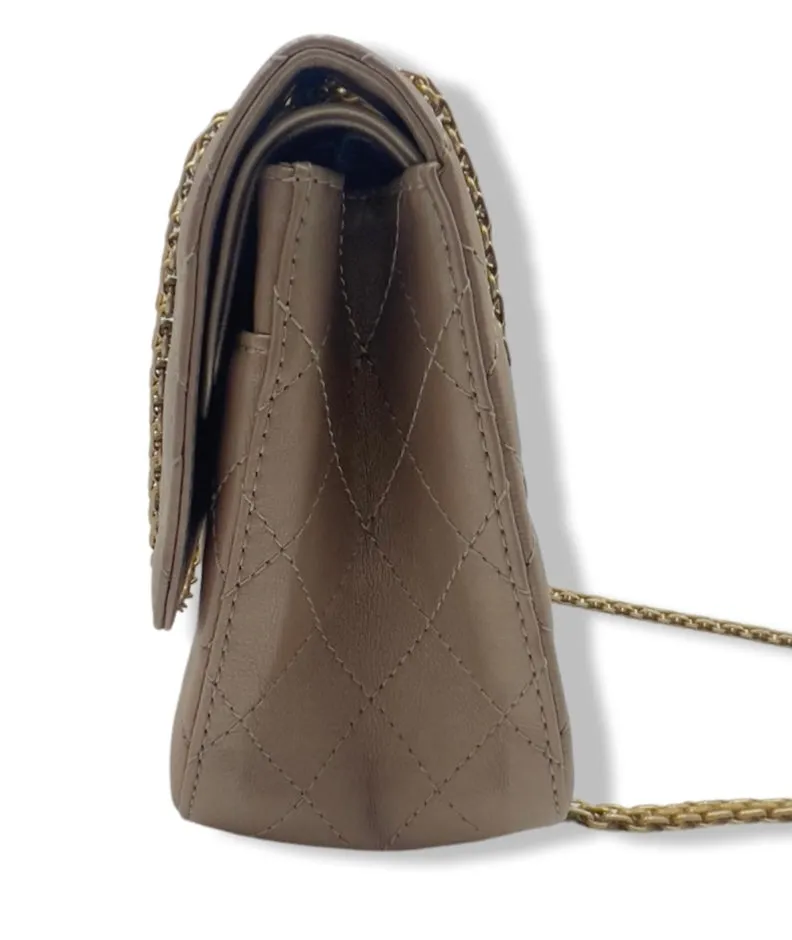Chanel Classic Reissue 2.55, Size 226/28 cm/Medium
