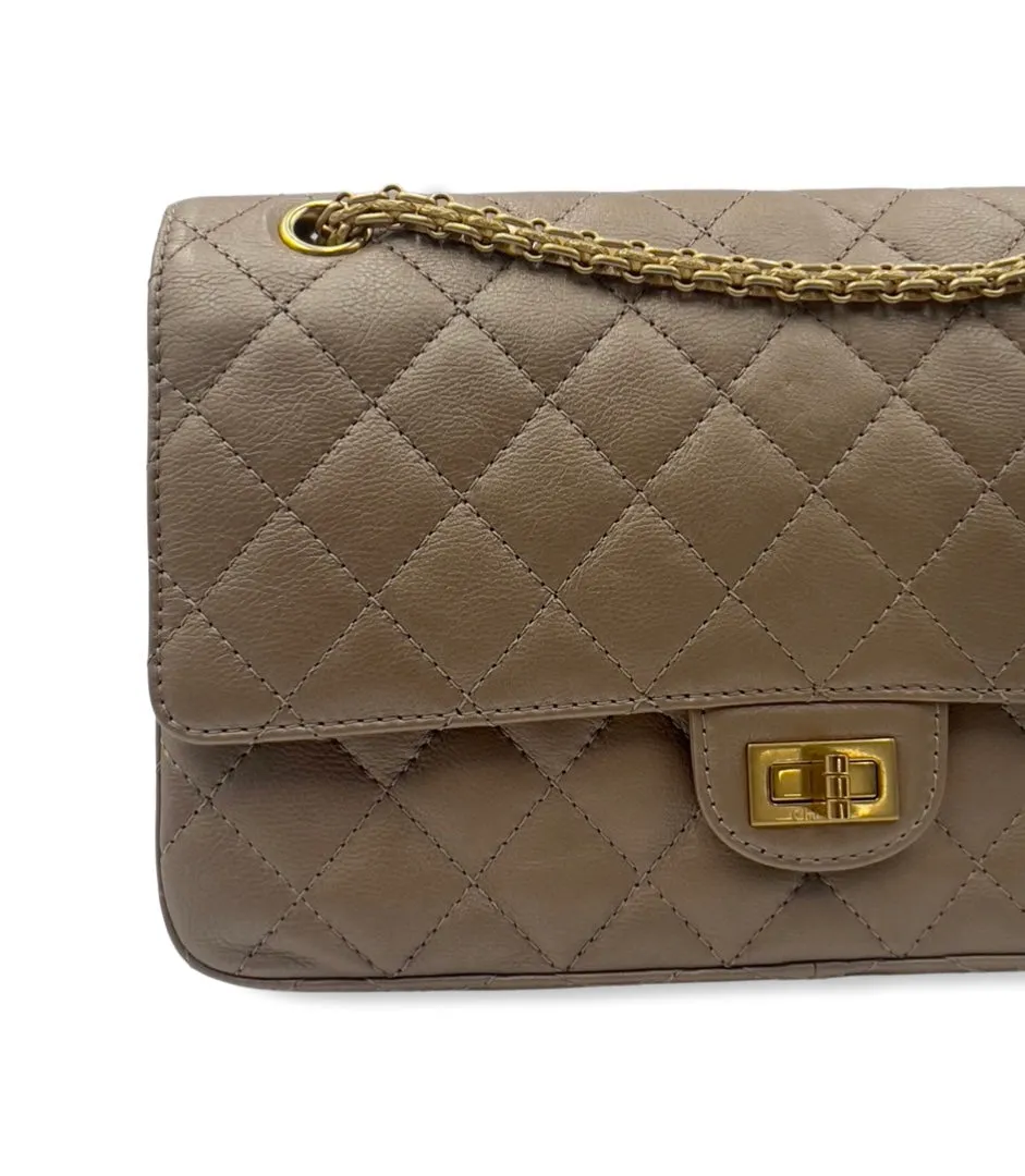Chanel Classic Reissue 2.55, Size 226/28 cm/Medium