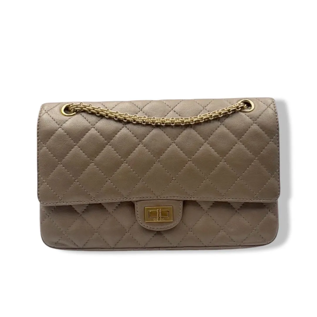 Chanel Classic Reissue 2.55, Size 226/28 cm/Medium
