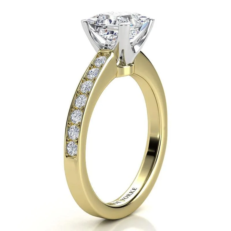 Fifth Avenue - GIA Princess Cut Diamond Ring - Yellow Gold