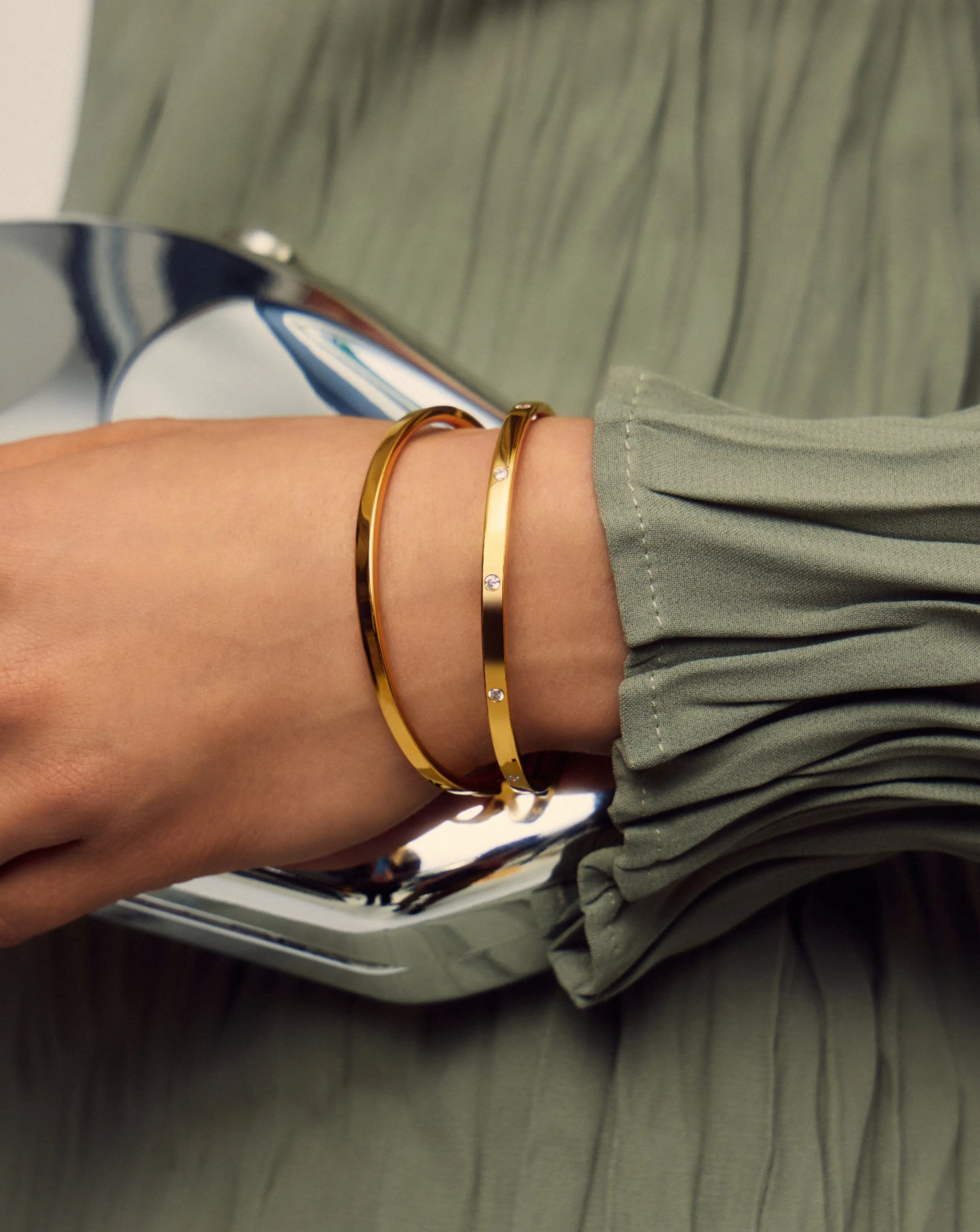 Interstellar Hinged Bangle | 18k Gold Vermeil/Cubic Zirconia