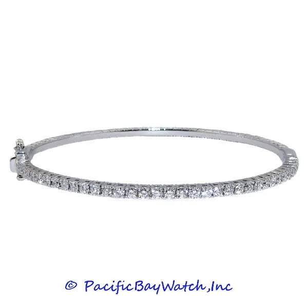 Ladies 18K White Gold Diamond Bangle