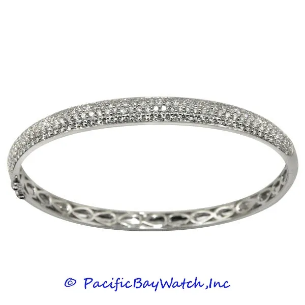 Ladies 18K White Gold Diamond Bangle