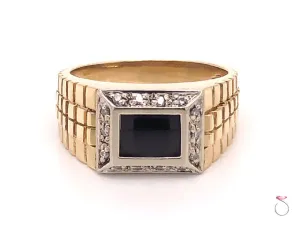 Mens Onyx and Diamond Ring in 14K Yellow Gold.