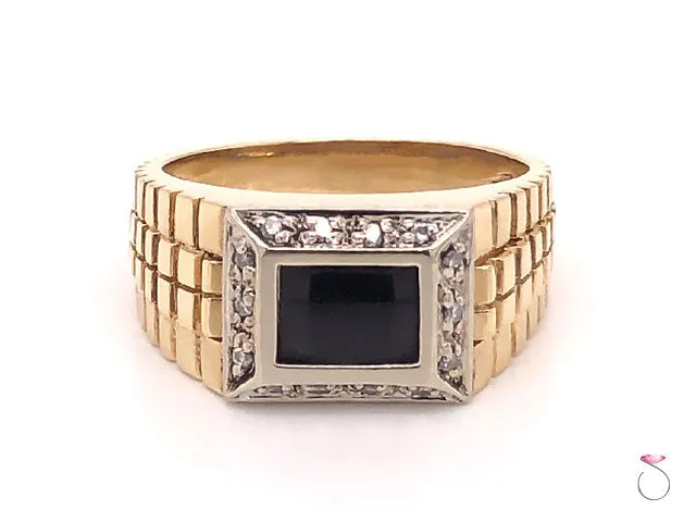 Mens Onyx and Diamond Ring in 14K Yellow Gold.