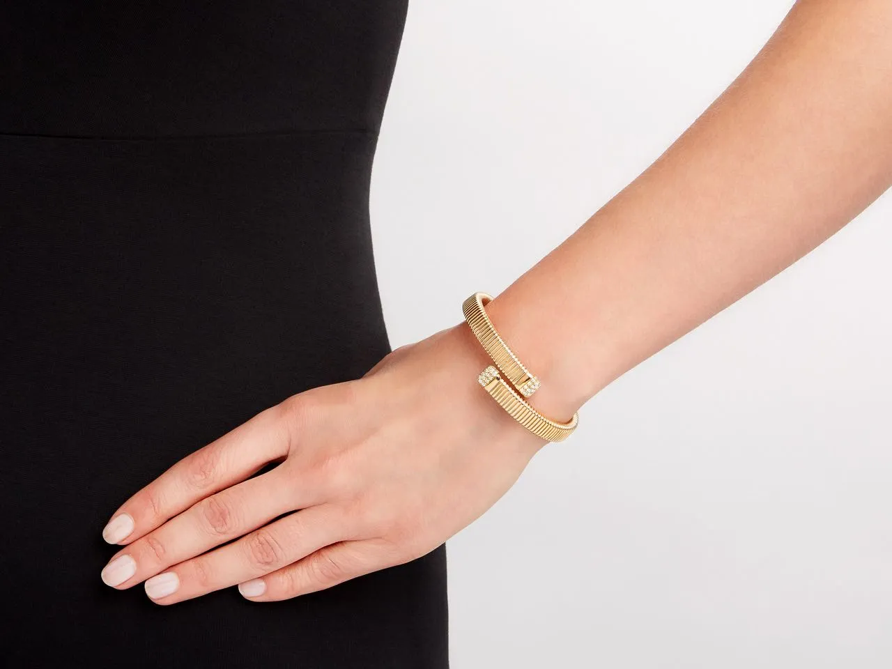 Tubogas Bypass Bracelet with Diamonds, Medium, by Beladora, in 18K Gold