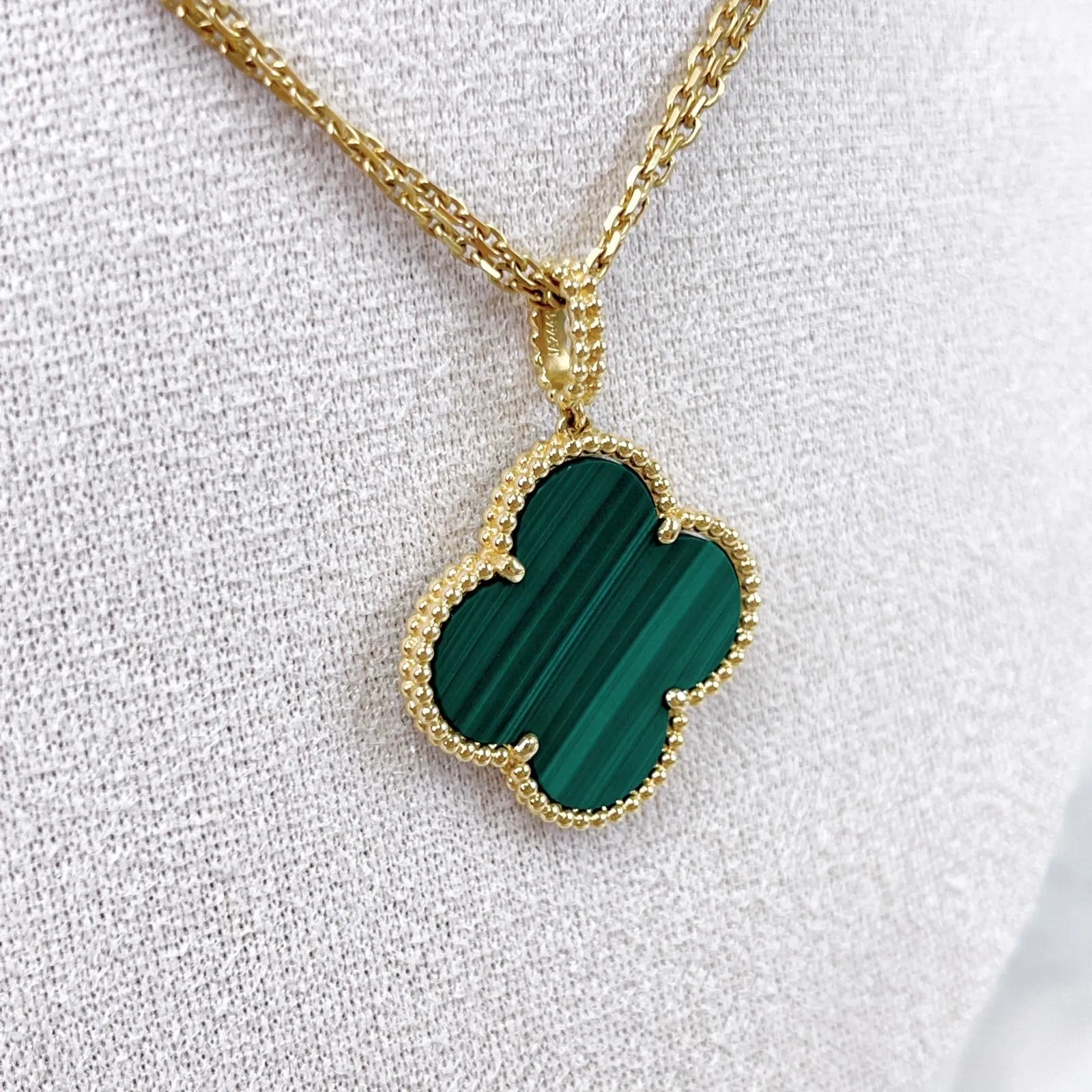 Van Cleef and Arpels Magic Alhambra 1 Motif Pendant and Necklace- Vca