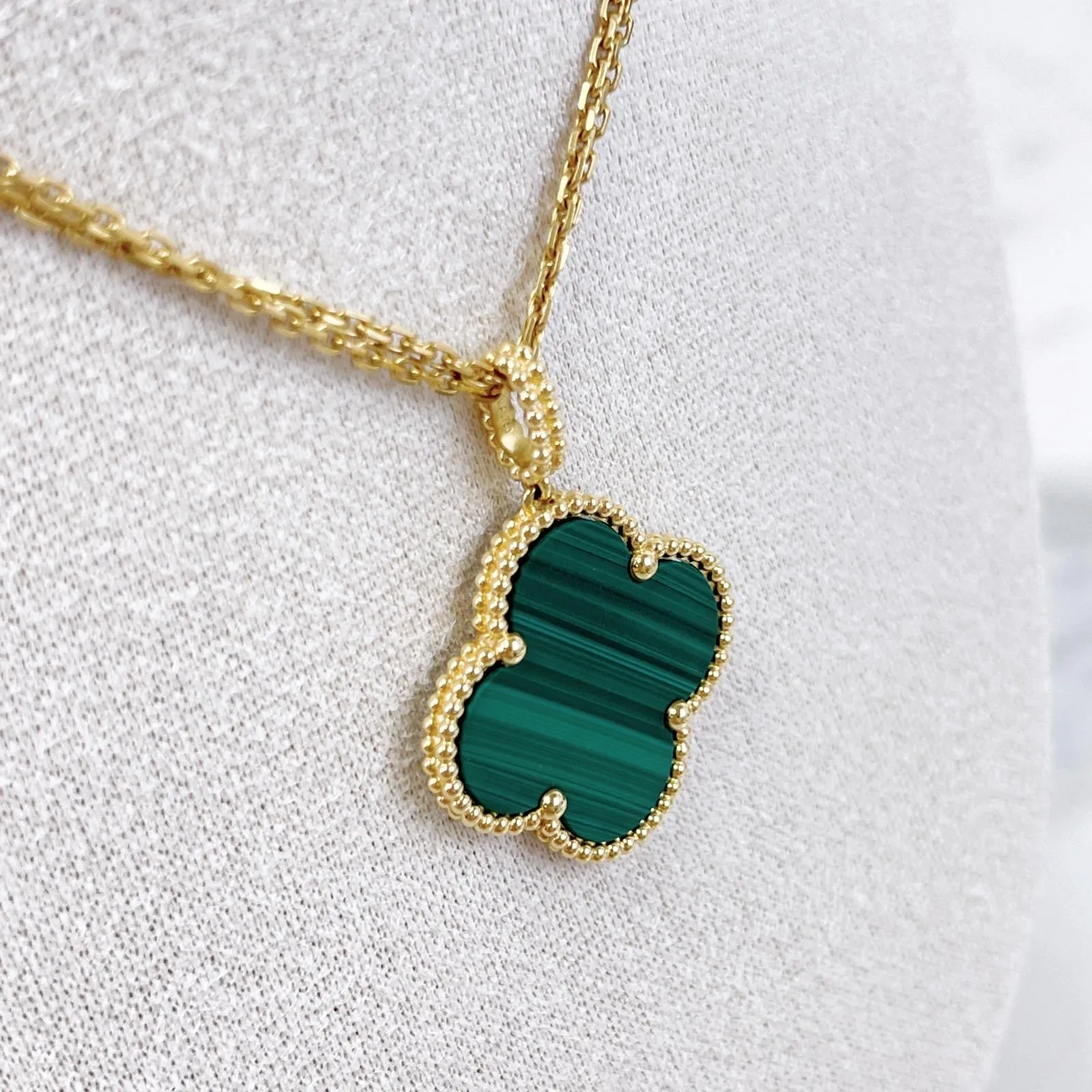 Van Cleef and Arpels Magic Alhambra 1 Motif Pendant and Necklace- Vca