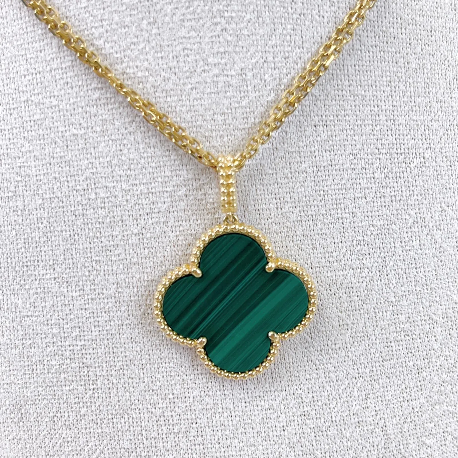 Van Cleef and Arpels Magic Alhambra 1 Motif Pendant and Necklace- Vca