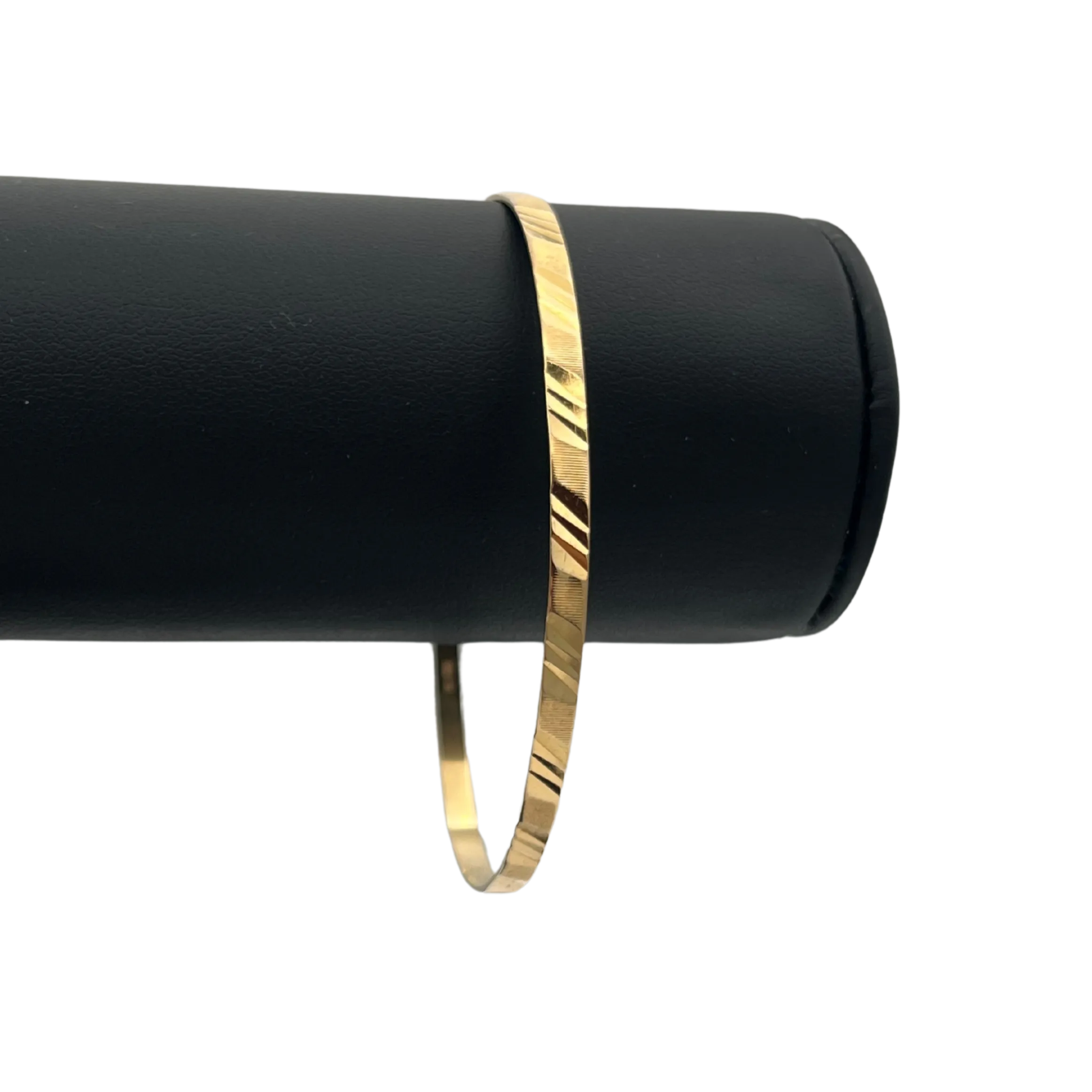 Vintage Italian 18k yellow gold flat bangle with hashmark motif (3.2mm wide)